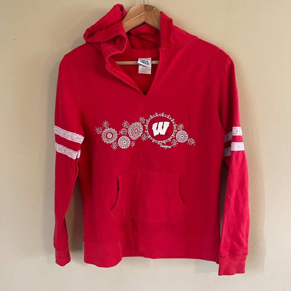 womens Wisconsin Badgers red hoodie sweatshirt, medium - Picture 2 of 12